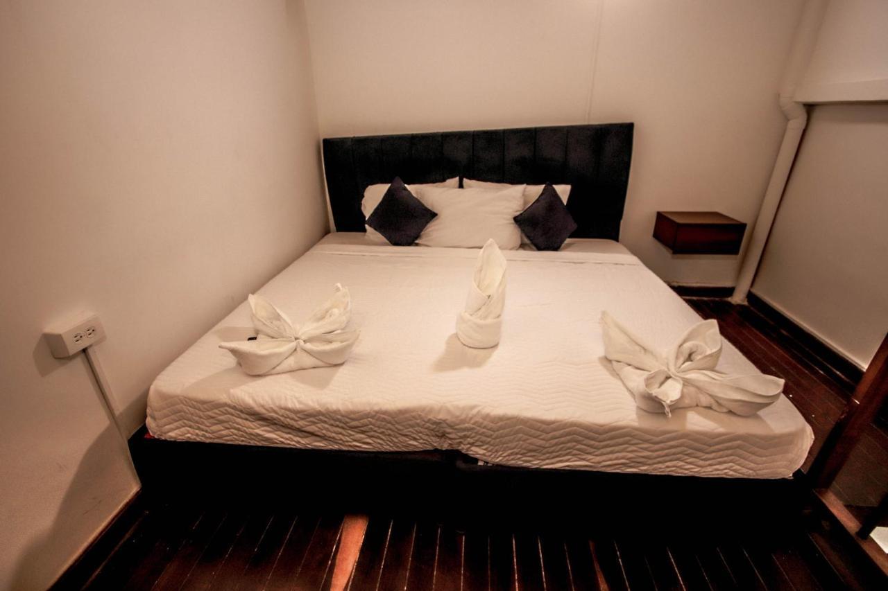 Aw Hotel Urban 80 Medellín Eksteriør billede